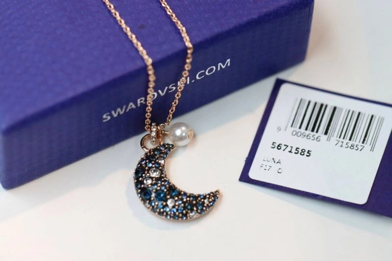 Durable Swarovski Necklaces 252125