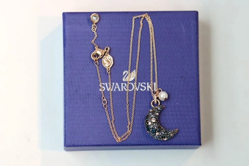 Durable Swarovski Necklaces 252125