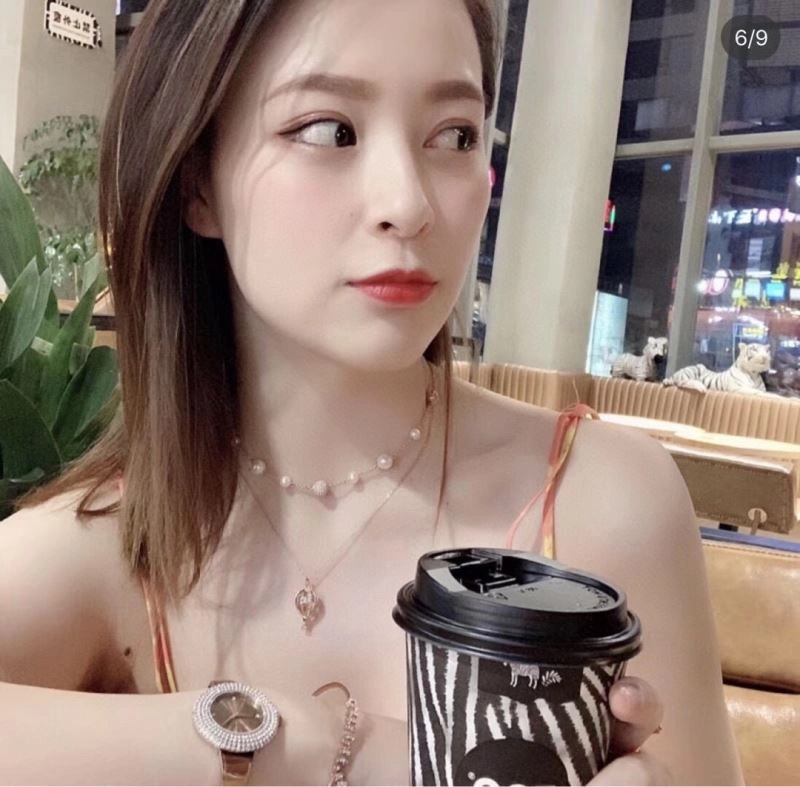 Stylish Swarovski Necklaces 252108
