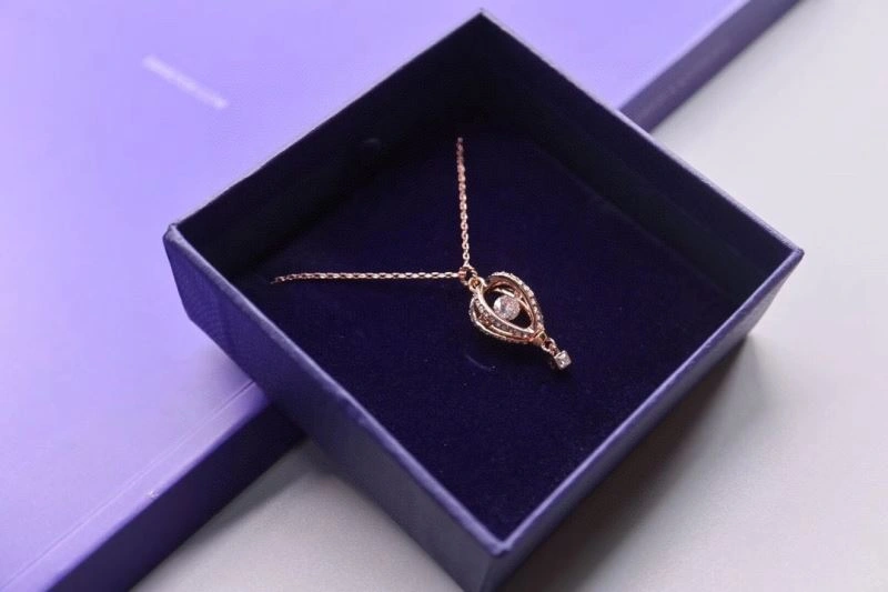 Stylish Swarovski Necklaces 252108