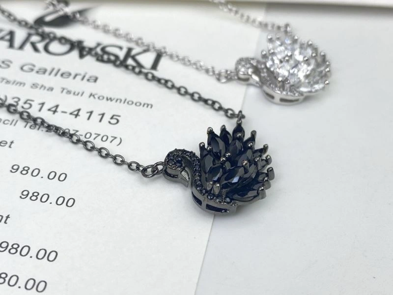 Swarovski Necklaces Lightweight 252126