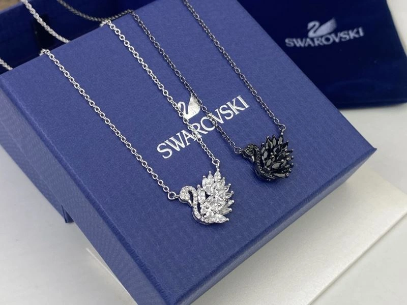 Swarovski Necklaces Lightweight 252126