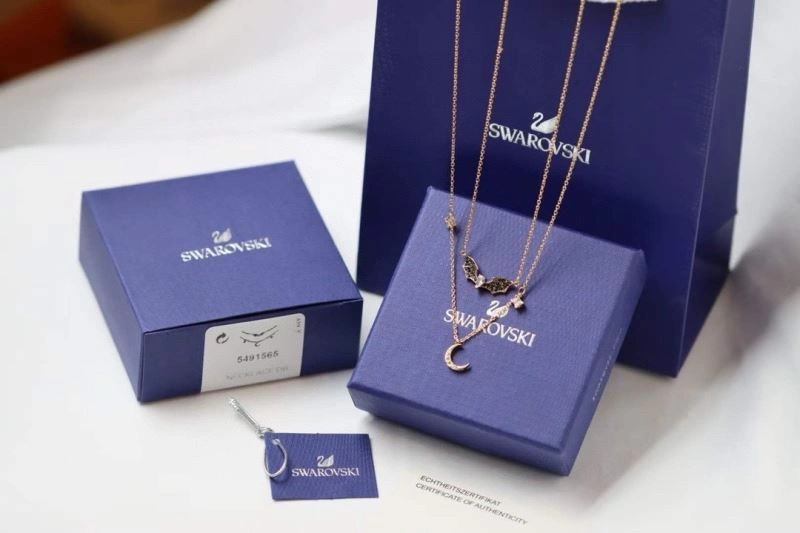 Contemporary Swarovski Necklaces 252093