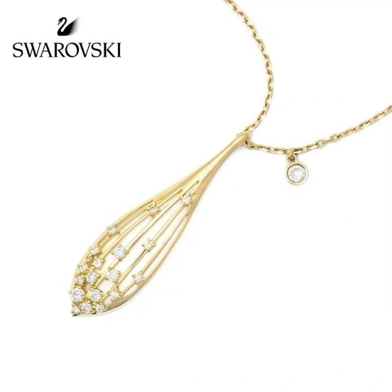 Stylish Swarovski Necklaces 252079