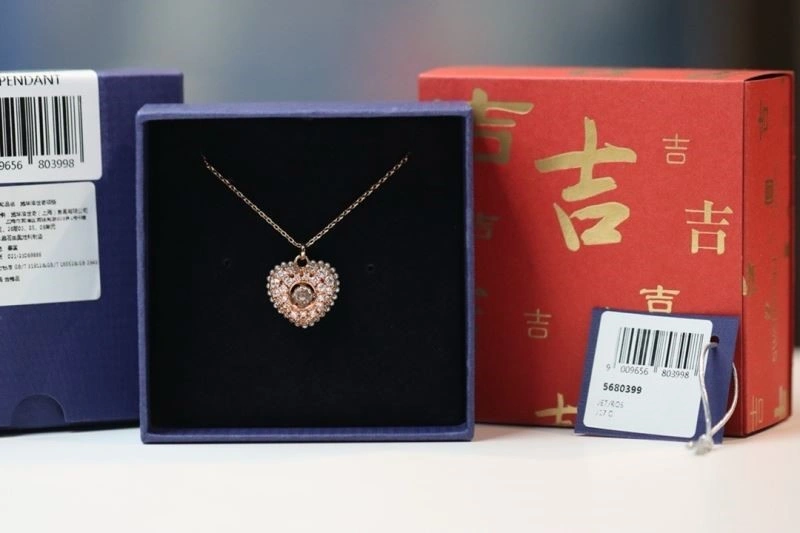 Resilient Swarovski Necklaces 252092