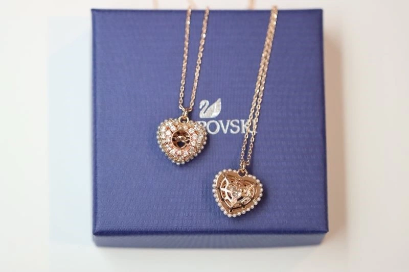Resilient Swarovski Necklaces 252092