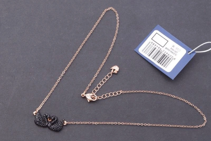 Resilient Swarovski Necklaces 252034