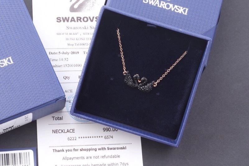 Resilient Swarovski Necklaces 252034