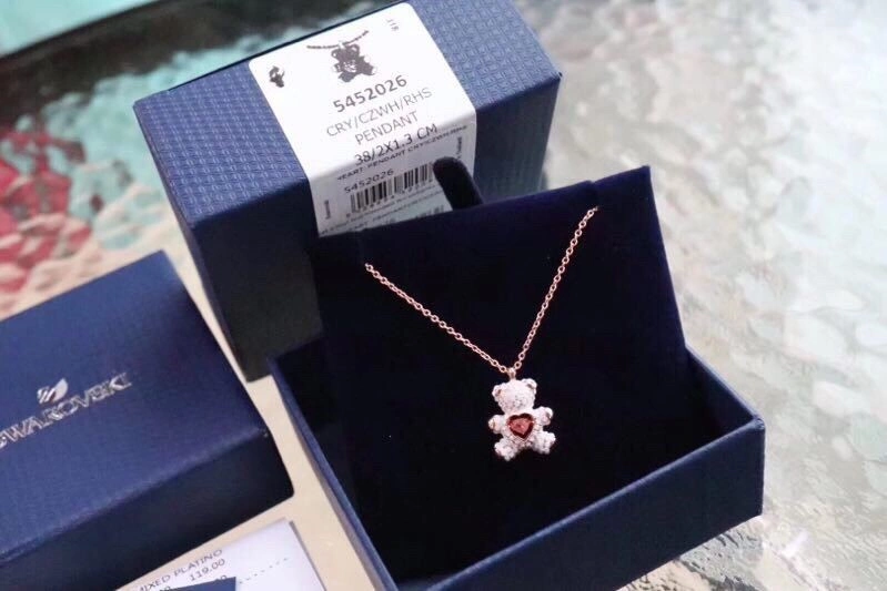 SmoothTexture Swarovski Necklaces 252027