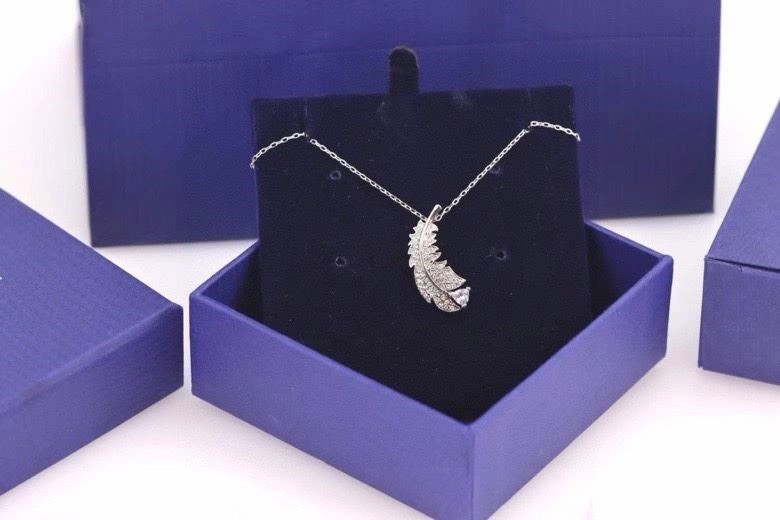Swarovski Necklaces Versatile 252032