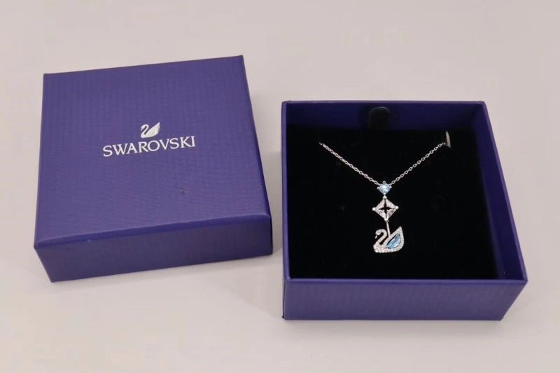 FreshLook Swarovski Necklaces 252019