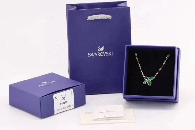 Chic Swarovski Necklaces 252017