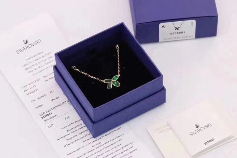Chic Swarovski Necklaces 252017