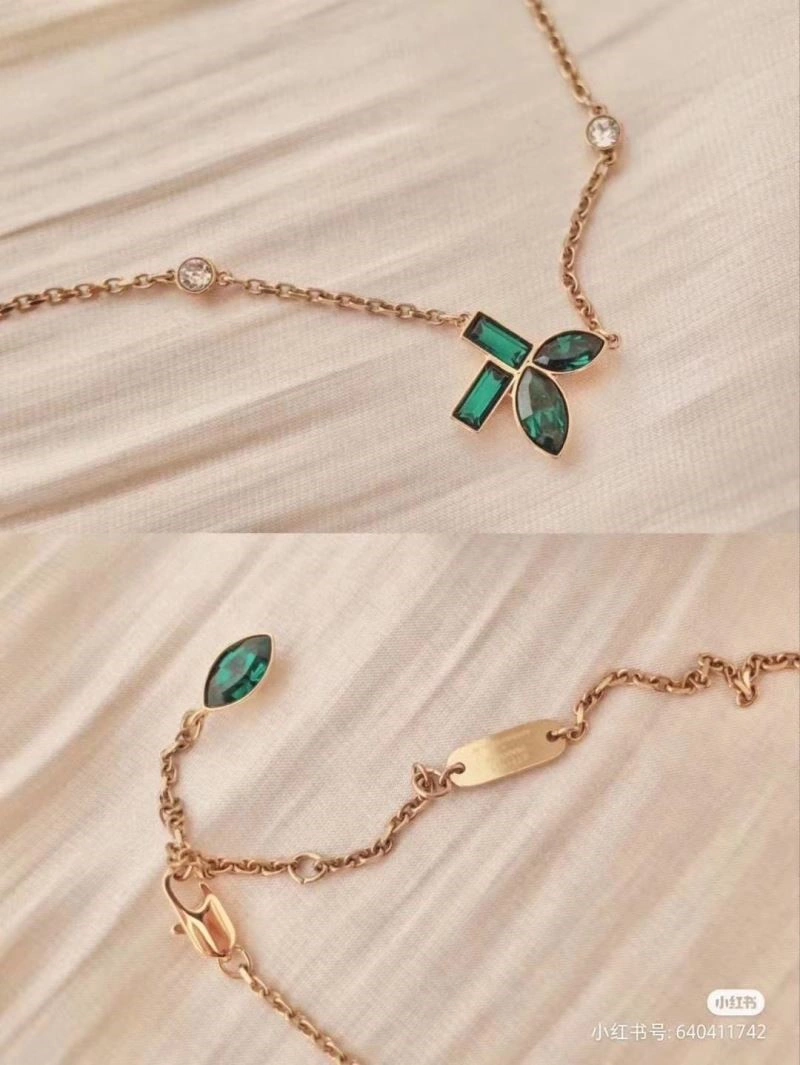 Chic Swarovski Necklaces 252017