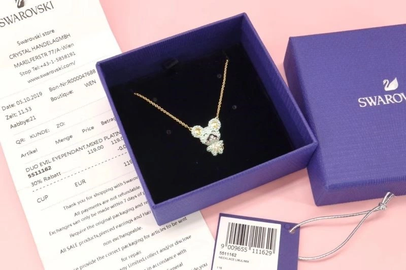 UrbanChic Swarovski Necklaces 251971