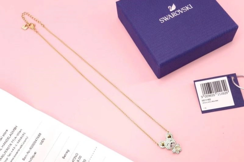 UrbanChic Swarovski Necklaces 251971