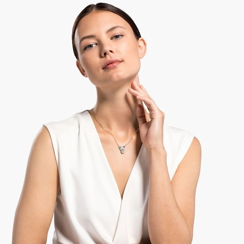 UrbanChic Swarovski Necklaces 251971