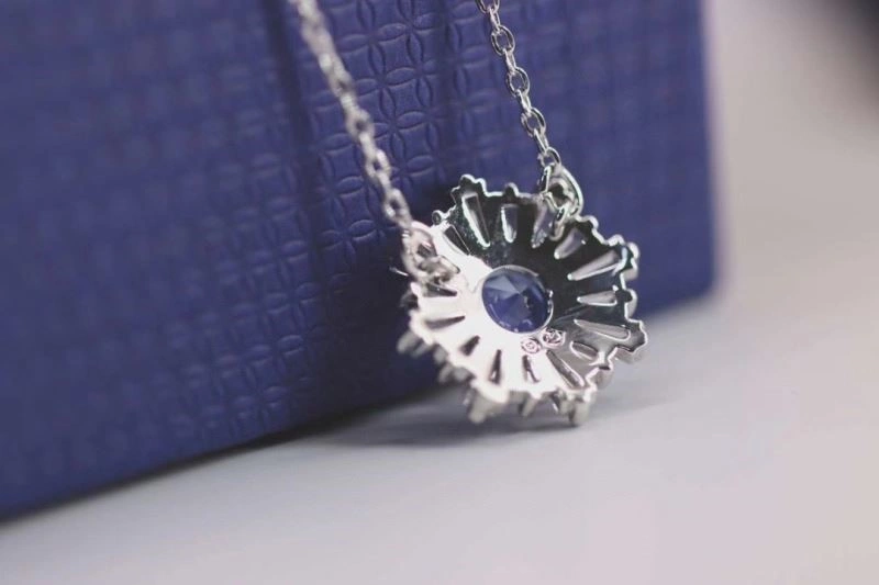 Flexible Swarovski Necklaces 251964