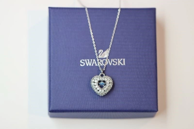 FastDry Swarovski Necklaces 251961