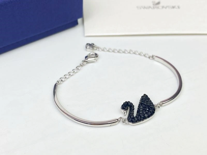 SportInspired Swarovski Necklaces 251941
