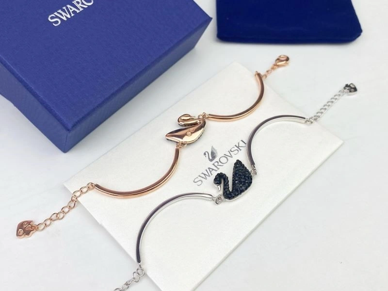 SportInspired Swarovski Necklaces 251941