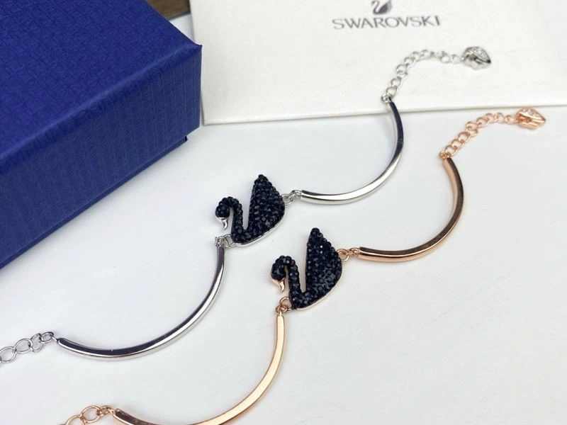 SportInspired Swarovski Necklaces 251941
