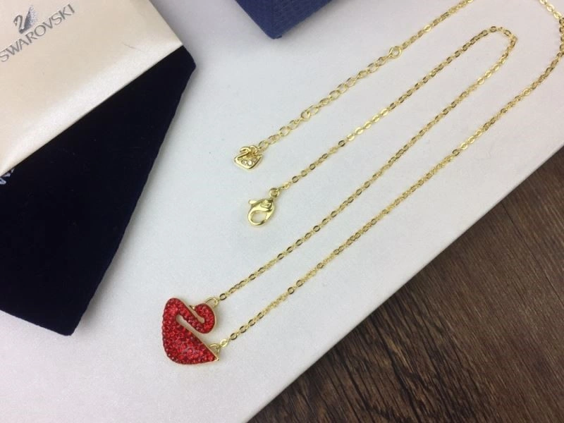 Sleek Swarovski Necklaces 251945