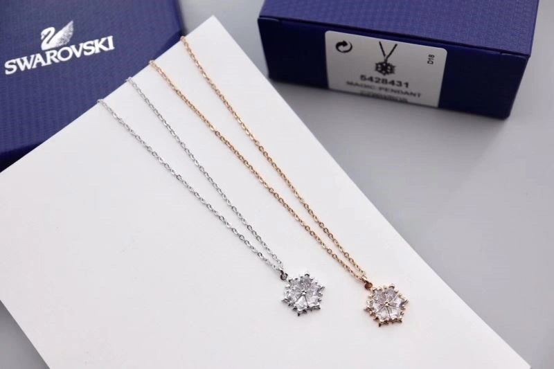 Trendsetting Swarovski Necklaces 251925