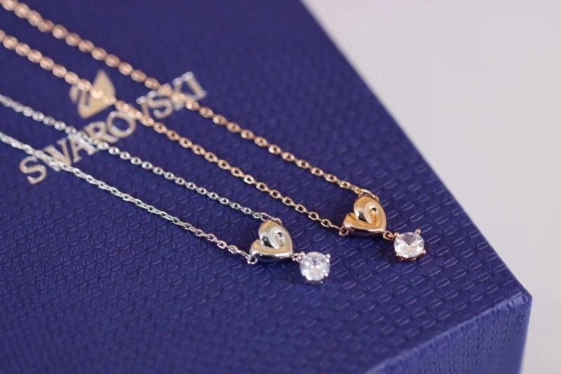 Comfortable Swarovski Necklaces 251891