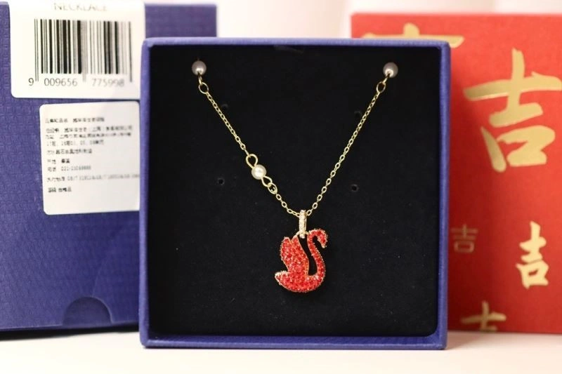 WaterResistant Swarovski Necklaces 251880