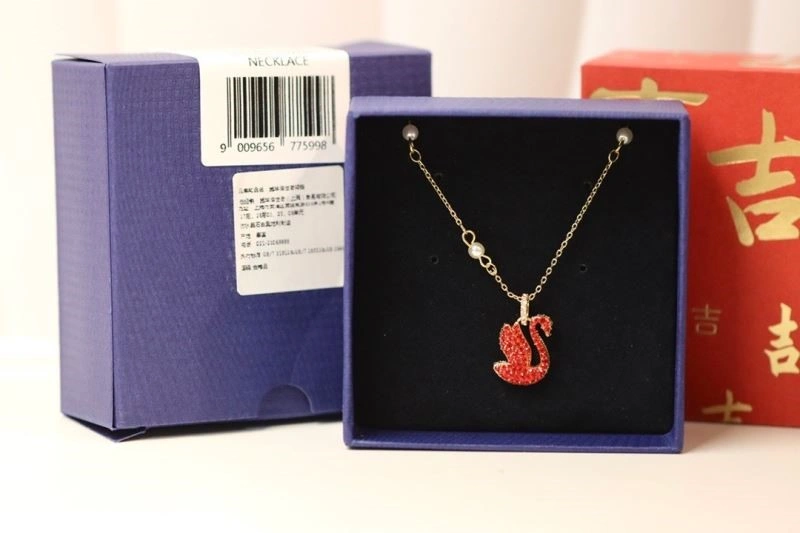 WaterResistant Swarovski Necklaces 251880