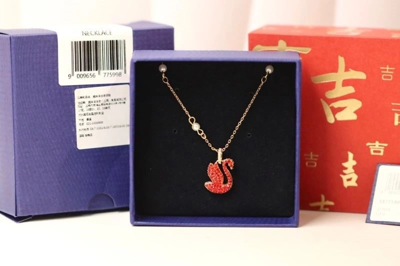 WaterResistant Swarovski Necklaces 251880