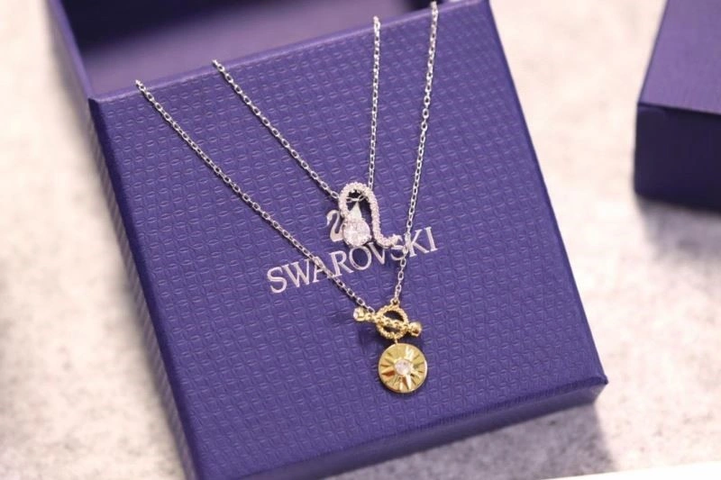 Unisex Swarovski Necklaces 251852