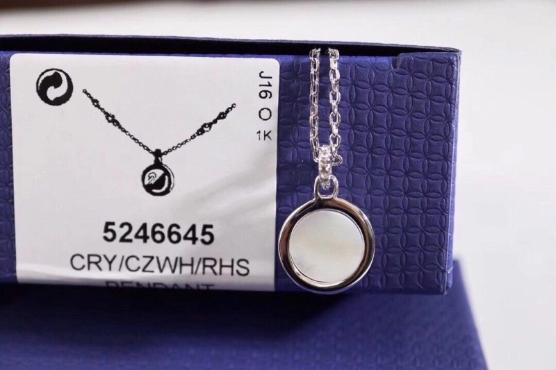 Resilient Swarovski Necklaces 251833
