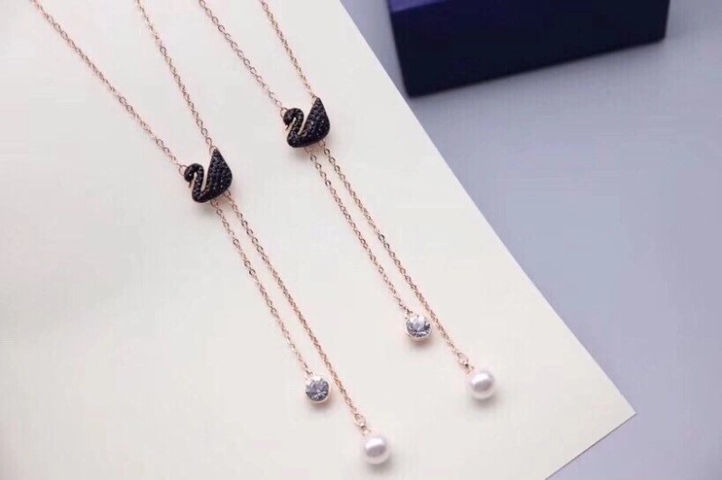 Trendsetting Swarovski Necklaces 251825