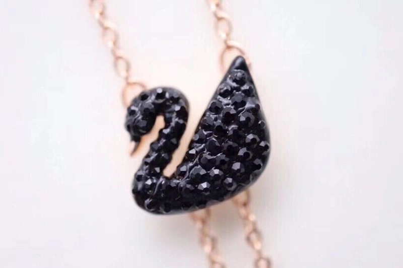 Trendsetting Swarovski Necklaces 251825