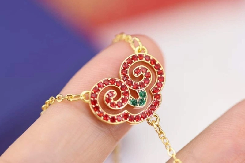 Compact Swarovski Necklaces 251830