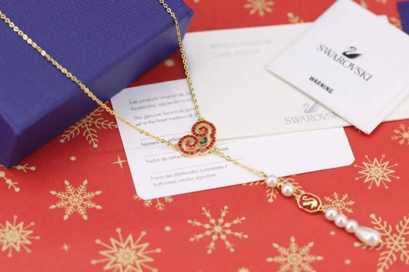 Compact Swarovski Necklaces 251830