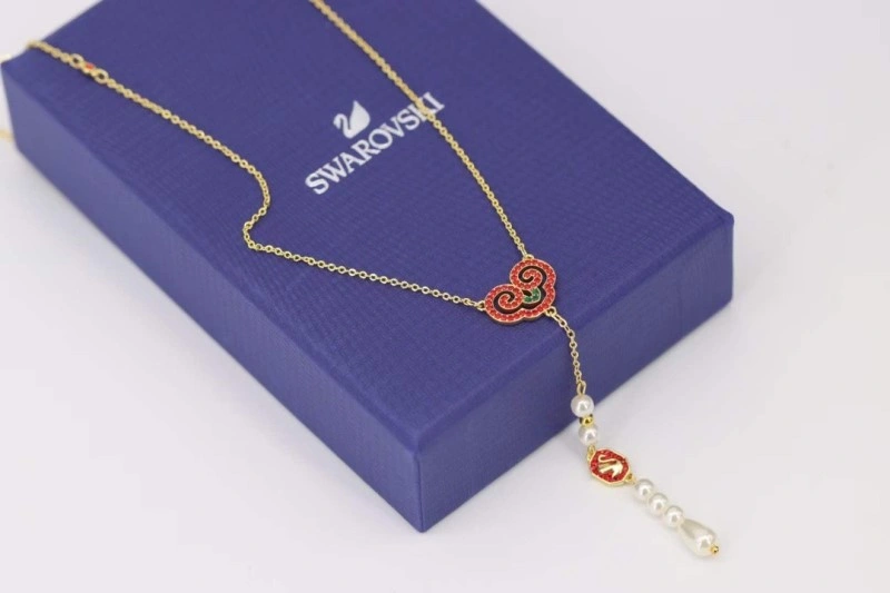 Compact Swarovski Necklaces 251830