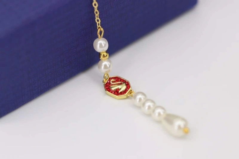 Compact Swarovski Necklaces 251830