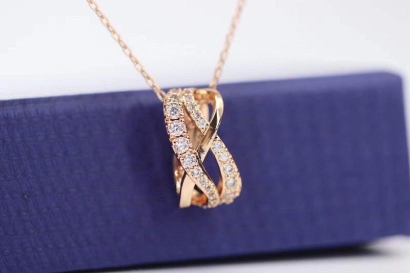 Snug Swarovski Necklaces 251826