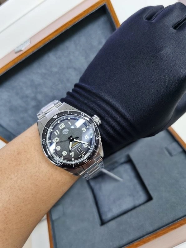 StreetReady TAG HEUER Watches 203360