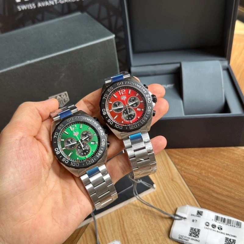 Versatile TAG HEUER Watches 203309