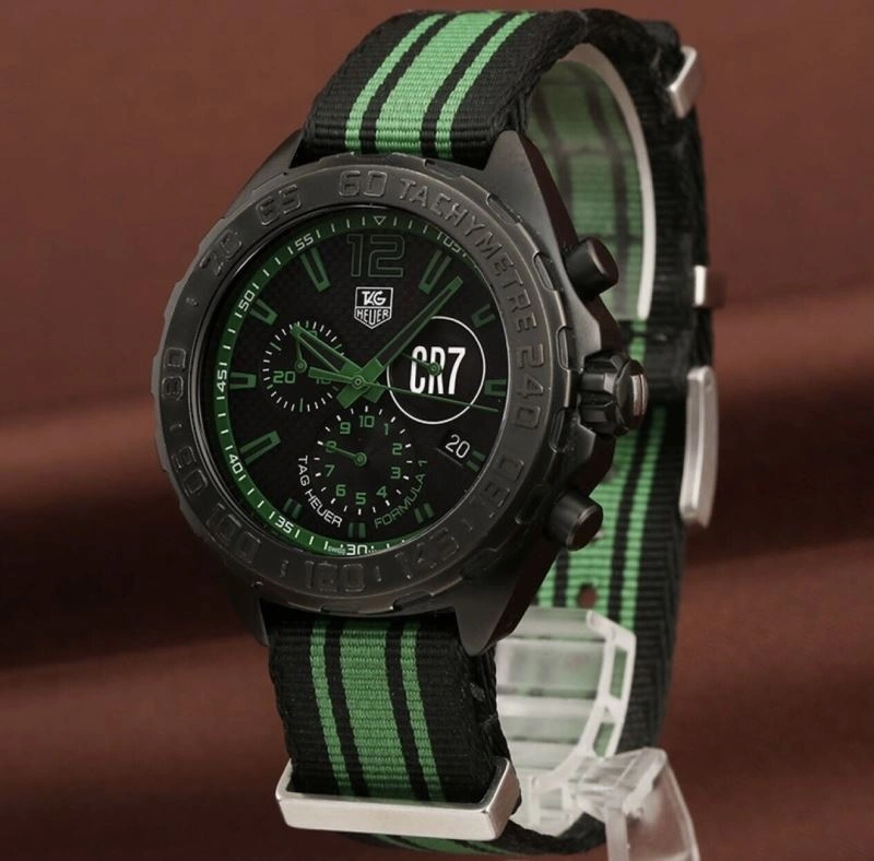 Minimalist TAG HEUER Watches 203269