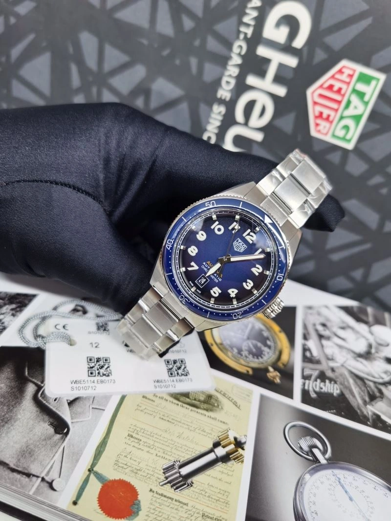 Neat TAG HEUER Watches 203118
