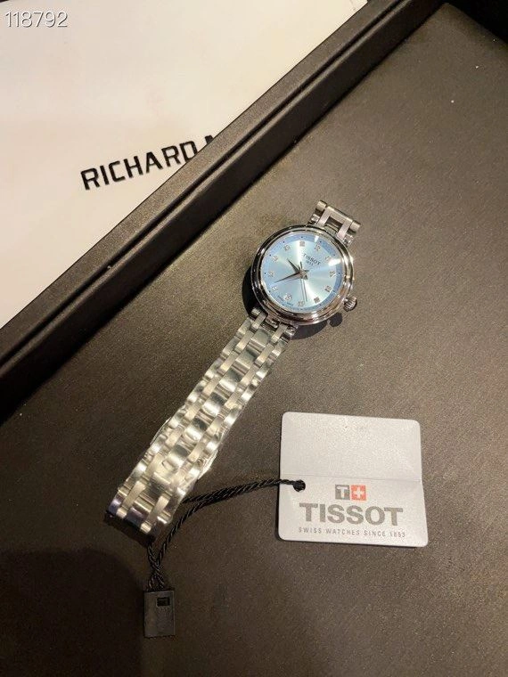 Minimalist TISSOT Watches 204054