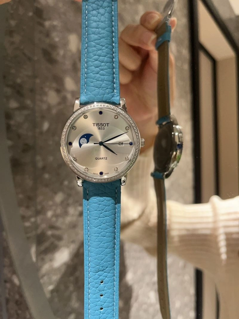 Sleek TISSOT Watches 204040