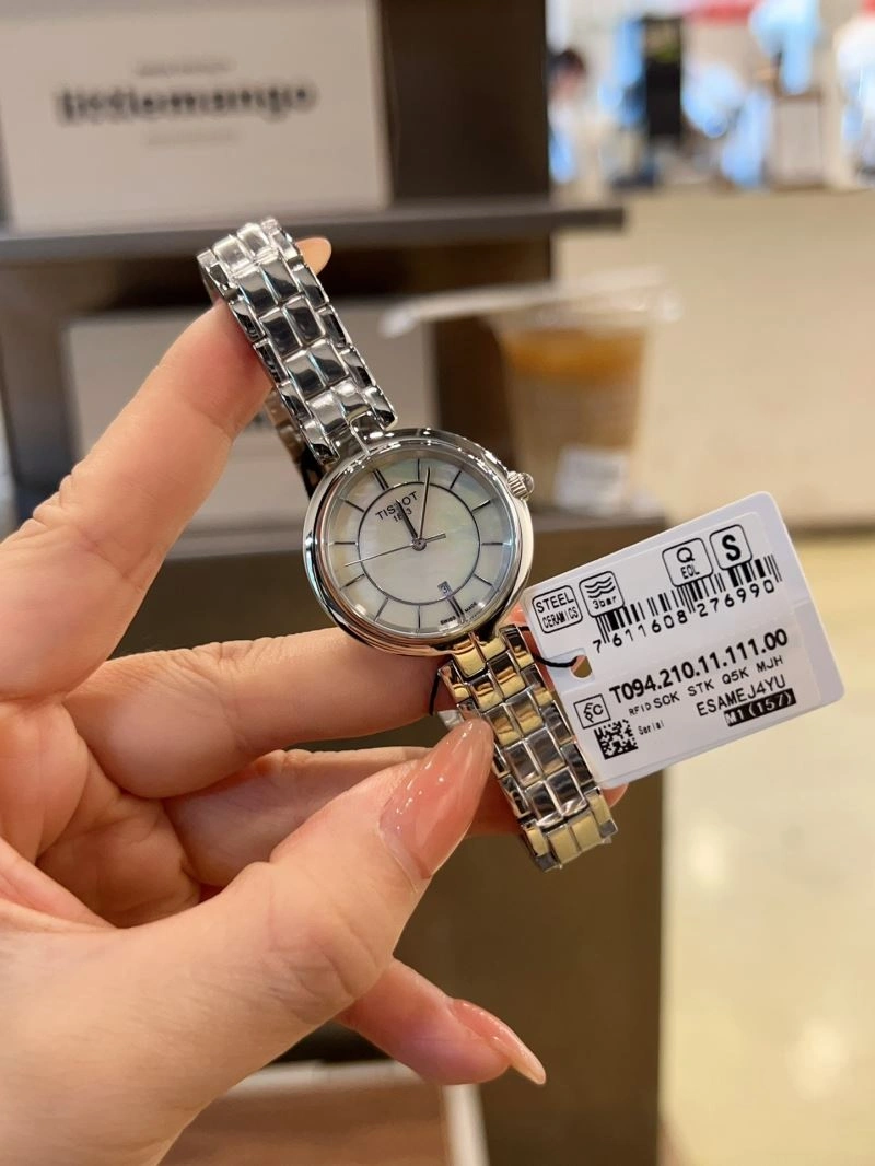 Lightweight TISSOT Watches 204011