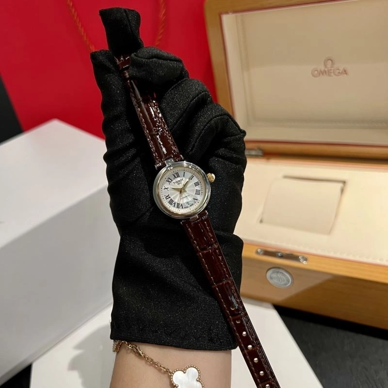 Resilient TISSOT Watches 204019