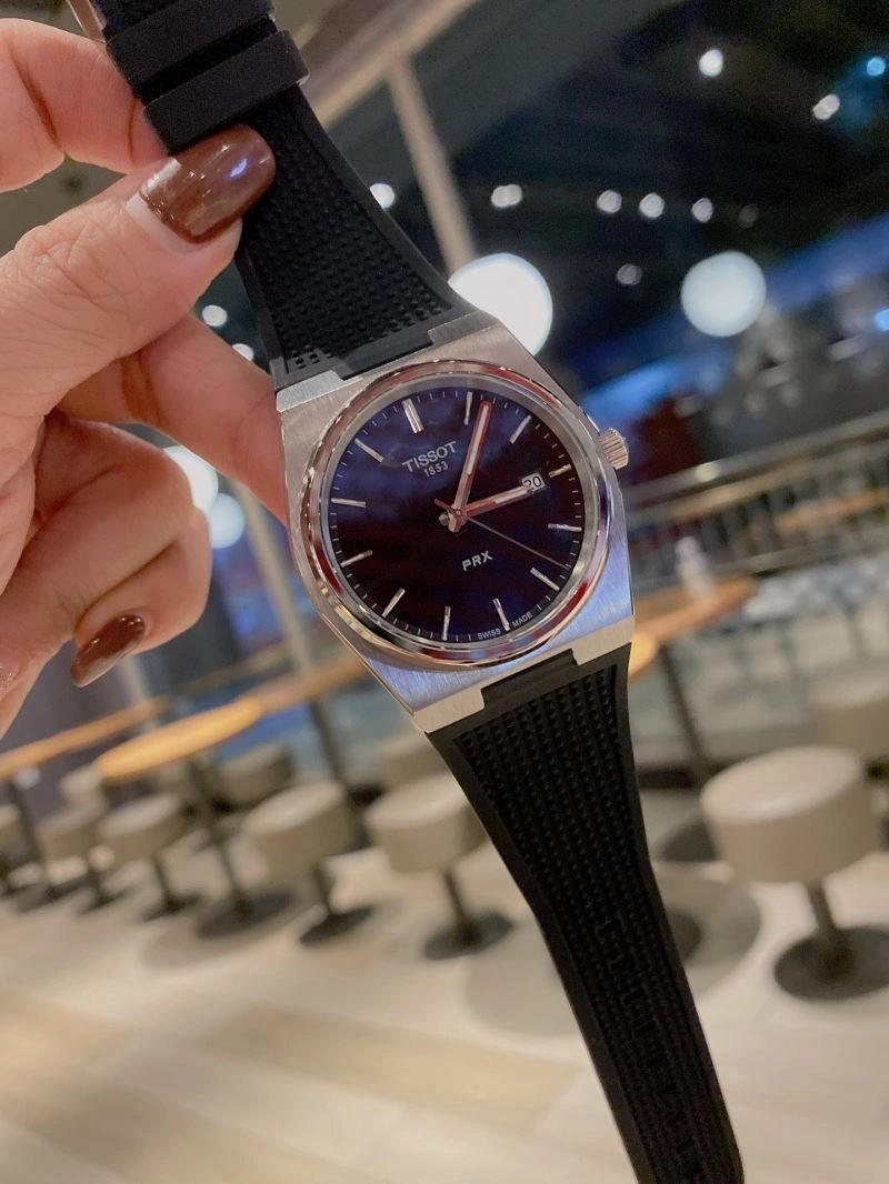 Sleek TISSOT Watches 203872